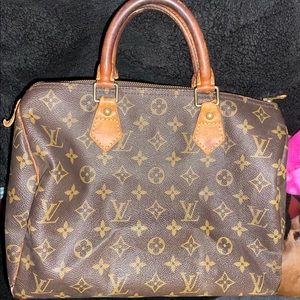 Authentic Louis Vuitton speedy bag